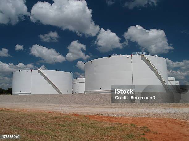 Armazenamento De Combustíveis 2 - Fotografias de stock e mais imagens de Texas - Texas, Óleo, Combustíveis e Geração de Energia