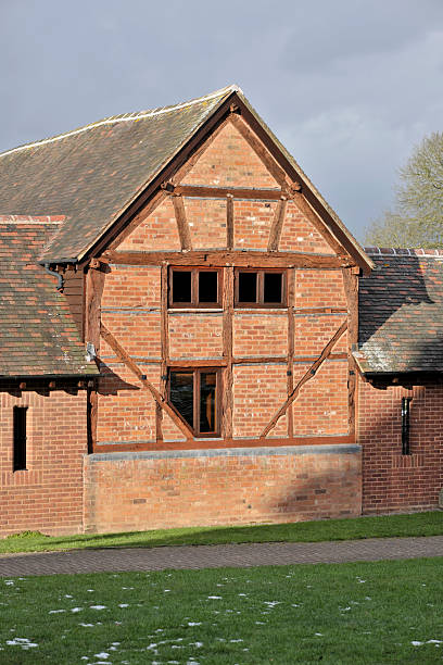 viejos edificios - home addition barn house restoring fotografías e imágenes de stock