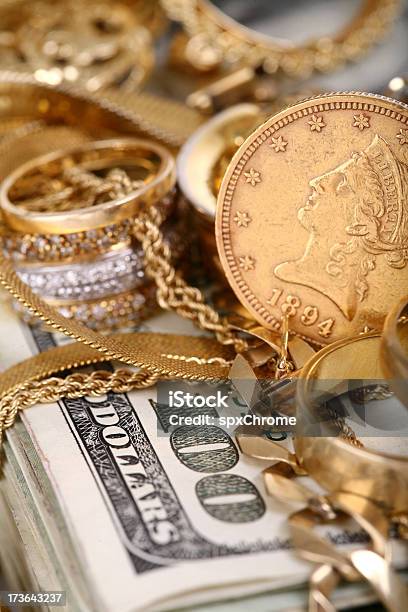 Scrap Gold On Top Of A Cash Stack Stock Photo - Download Image Now - Pawnbroker, Concepts, Gold - Metal