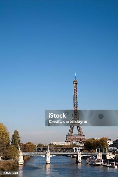 パリでの日 - エッフェル塔のストックフォトや画像を多数ご用意 - エッフェル塔, カラー画像, セーヌ川