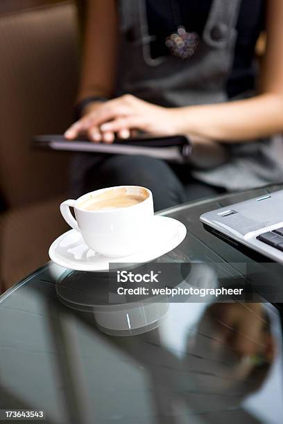 Coffee Kaffeepause Stockfoto und mehr Bilder von Akte - Akte, Aktenordner, Bildkomposition und Technik
