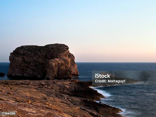 ストーンと水 - ゴゾ島のストックフォトや画像を多数ご用意 - ゴゾ島, ドウェイラ, バケーション