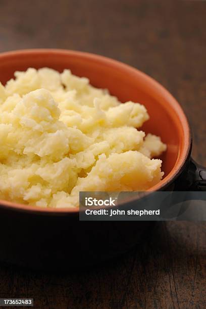 Foto de Purê De Batata e mais fotos de stock de Alimento básico - Alimento básico, Batatas Prontas, Comida e bebida