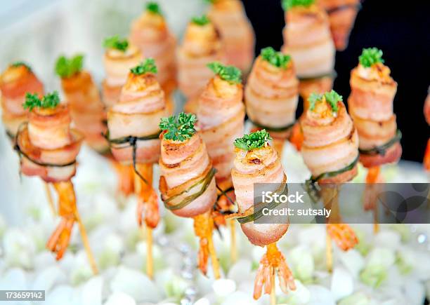 Gamberi Alla Griglia Con Bacon - Fotografie stock e altre immagini di Alla griglia - Alla griglia, Aneto, Antipasto