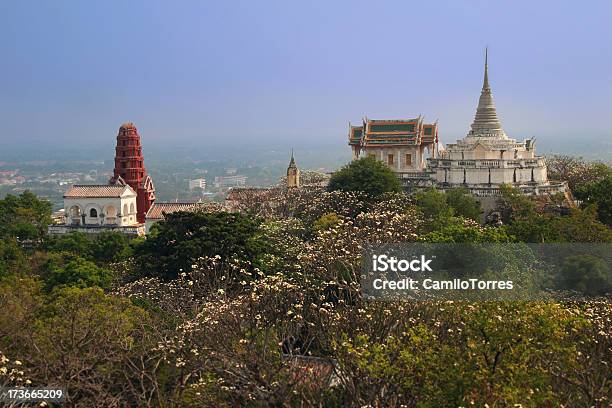Phra Nakhon Khiri Palace Composto - Fotografie stock e altre immagini di Palazzo Reale - Palazzo Reale, Albero, Ambientazione esterna