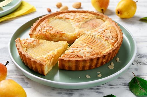 Classic Pear Frangipane Tart (Tarte Bourdaloue). Delicious Autumn and Winter pastry that is full of flavours and texture.