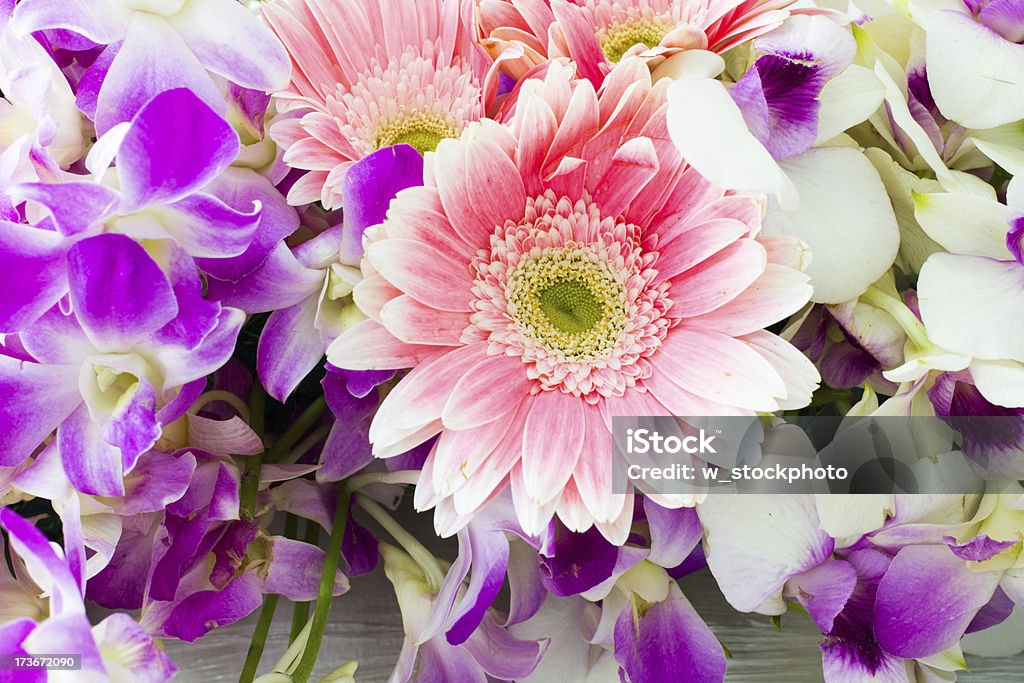 Ramo de flores de orquídeas - Foto de stock de Acontecimiento libre de derechos