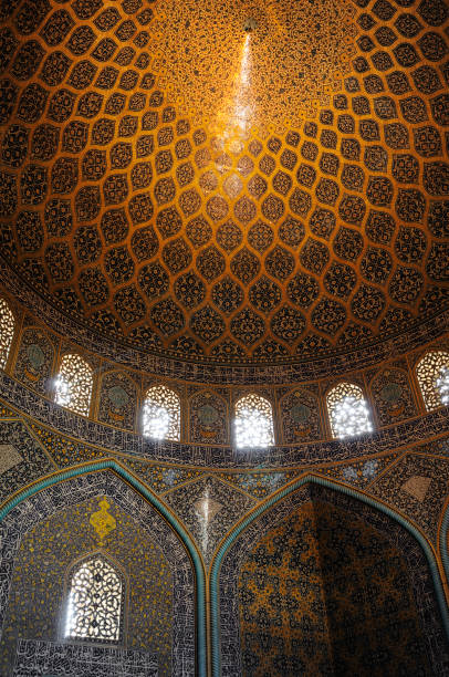 istock Sheikh Lotfollah Mosque, Isfahan, Iran 173678178