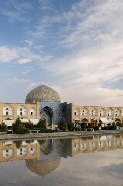 istock Sheikh Lotfollah Mosque, Isfahan, Iran. 173682452