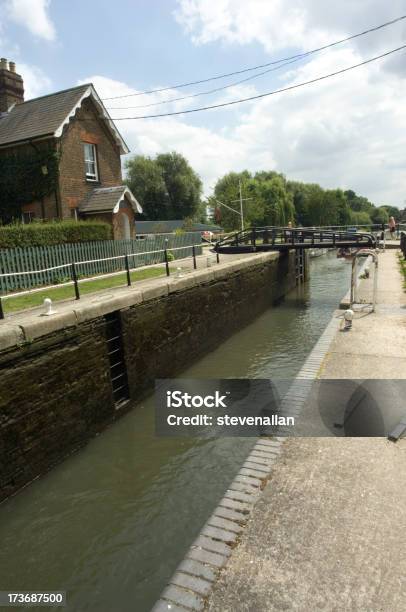 Photo libre de droit de Rivière Lea banque d'images et plus d'images libres de droit de Angleterre - Angleterre, Canal - Eau vive, Culture anglaise