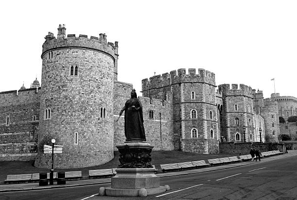 istock Historic castle in Windsor England 173691718