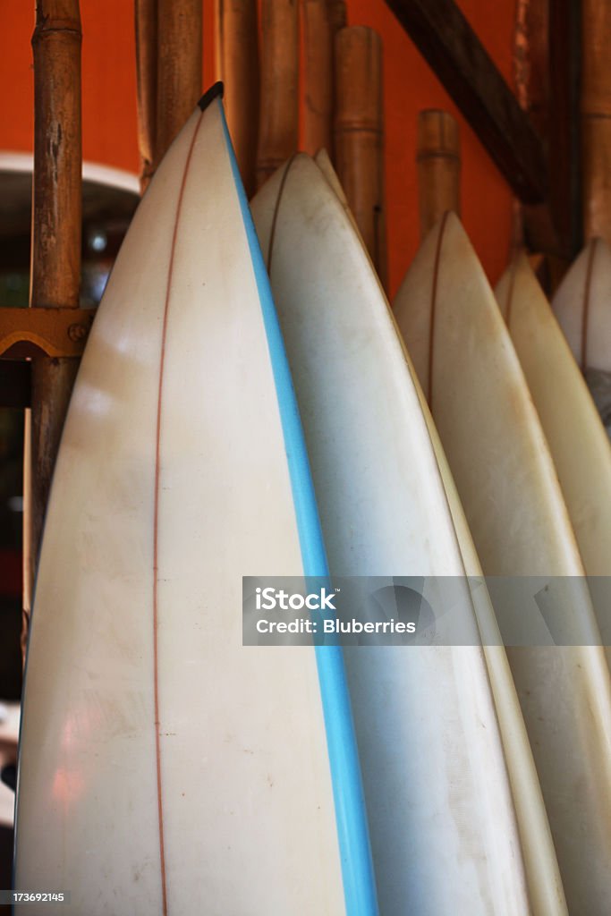 Alquiler de la tabla de surf - Foto de stock de Fondos libre de derechos