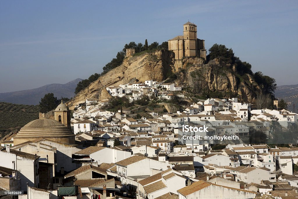 Vista su Montefrío a Granada, Spagna - Foto stock royalty-free di Ambientazione esterna