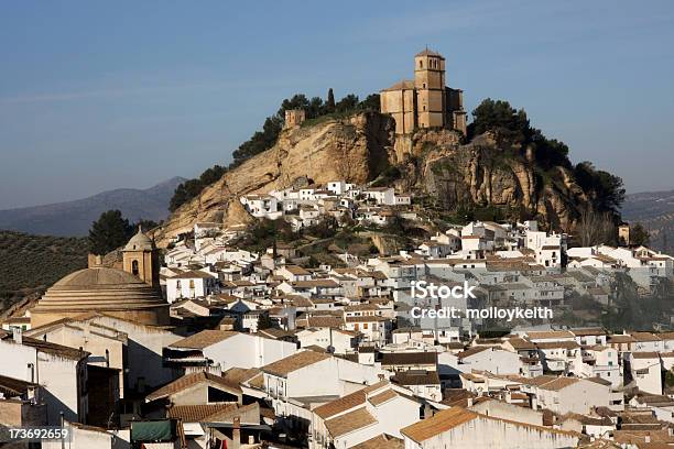 Foto de Vista De Montefrio Em Granada Espanha e mais fotos de stock de Aldeia - Aldeia, Andaluzia, Casa