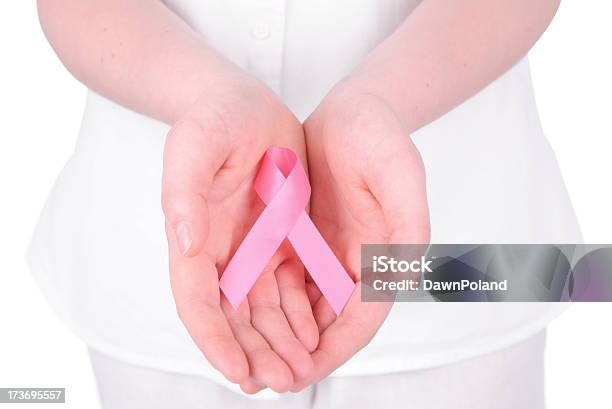 Foto de Cuidado Mãos Xxxl e mais fotos de stock de Fita de Consciência para o Câncer de Mama - Fita de Consciência para o Câncer de Mama, Mão humana, Beleza
