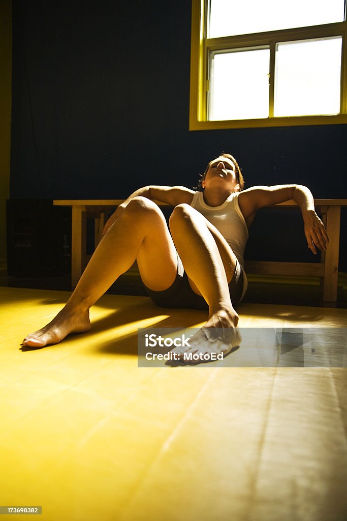 Exaustão mulher de Fitness - Foto de stock de Academia de ginástica royalty-free