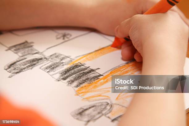 Foto de Detalhe De Um Desenho De Criança e mais fotos de stock de Aluno - Aluno, Aluno de Primário, Aprender