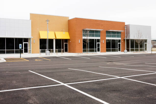 istock New Shopping Center 173699550
