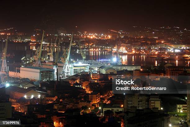 Palermo À Noite - Fotografias de stock e mais imagens de Guindaste - Maquinaria de Construção - Guindaste - Maquinaria de Construção, Tungsténio - Tipo de Imagem, Ao Ar Livre