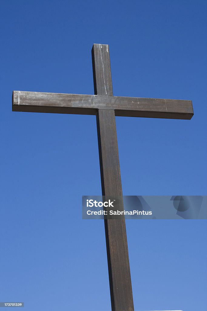 Crucifijo vacío - Foto de stock de Aire libre libre de derechos