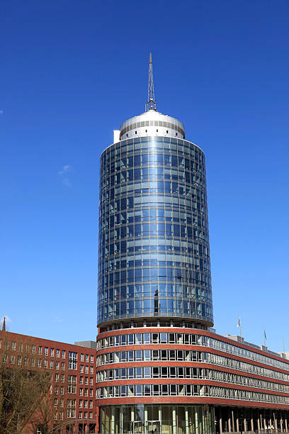 istock Hamburg glas Trade Center 173701696