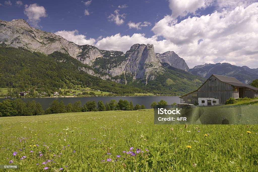 Celeiro de madeira tradicional, Lago Grundlsee, Áustria - Royalty-free Antigo Foto de stock