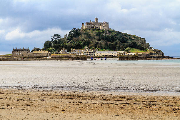 St. Michael&#180;s Mount in Cornwall, UK St. Michael´s Mount in Cornwall (near village of Marazion), UK marazion photos stock pictures, royalty-free photos & images