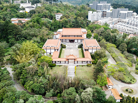 Vista aérea do Templo Zulai e arredores