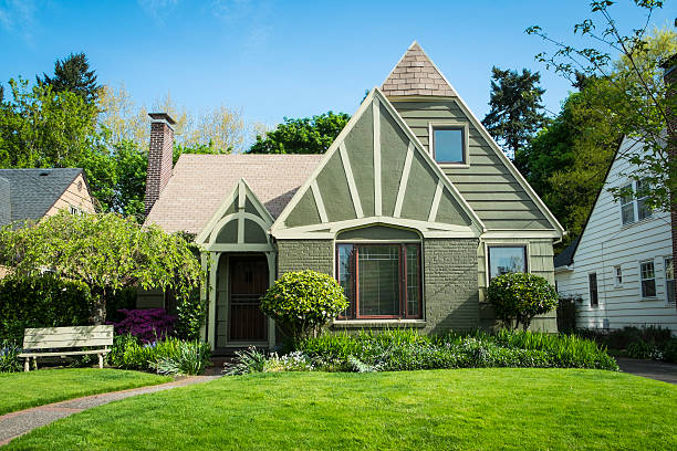 istock American craftsman house 173726927