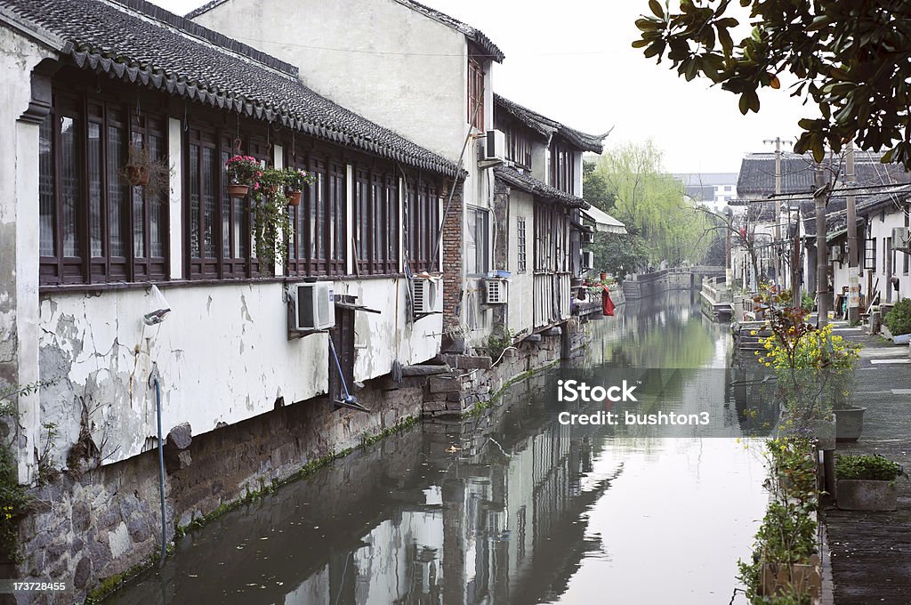 Canal e tradicional arquitetura em Pingjiang Road, Suzhou - Royalty-free Antigo Foto de stock