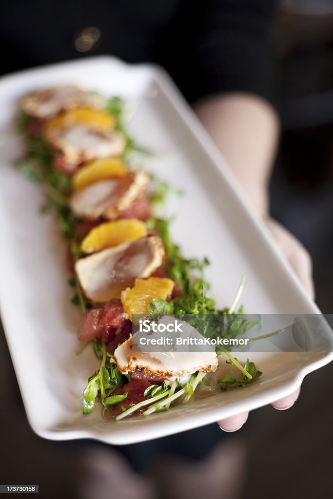 Angebratener Fisch, Salat und erfahrene - Lizenzfrei Blattgemüse Stock-Foto