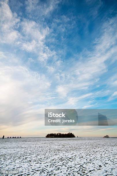 Inverno - Fotografie stock e altre immagini di A bioccoli - A bioccoli, Ambientazione esterna, Bellezza naturale