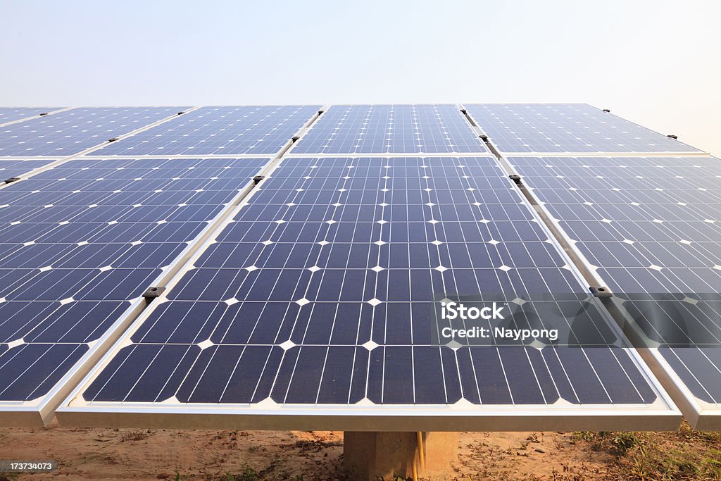 Centrais de produção de energia Solar - Royalty-free Ao Ar Livre Foto de stock