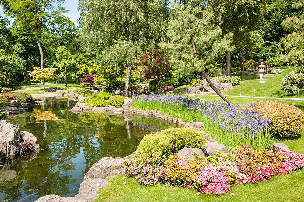 istock Scenic Lake And Garden 173734363