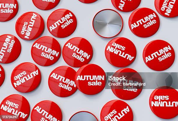 Herbstabverkaufpins Stockfoto und mehr Bilder von Abzeichen - Abzeichen, Ausverkauf, Digital generiert