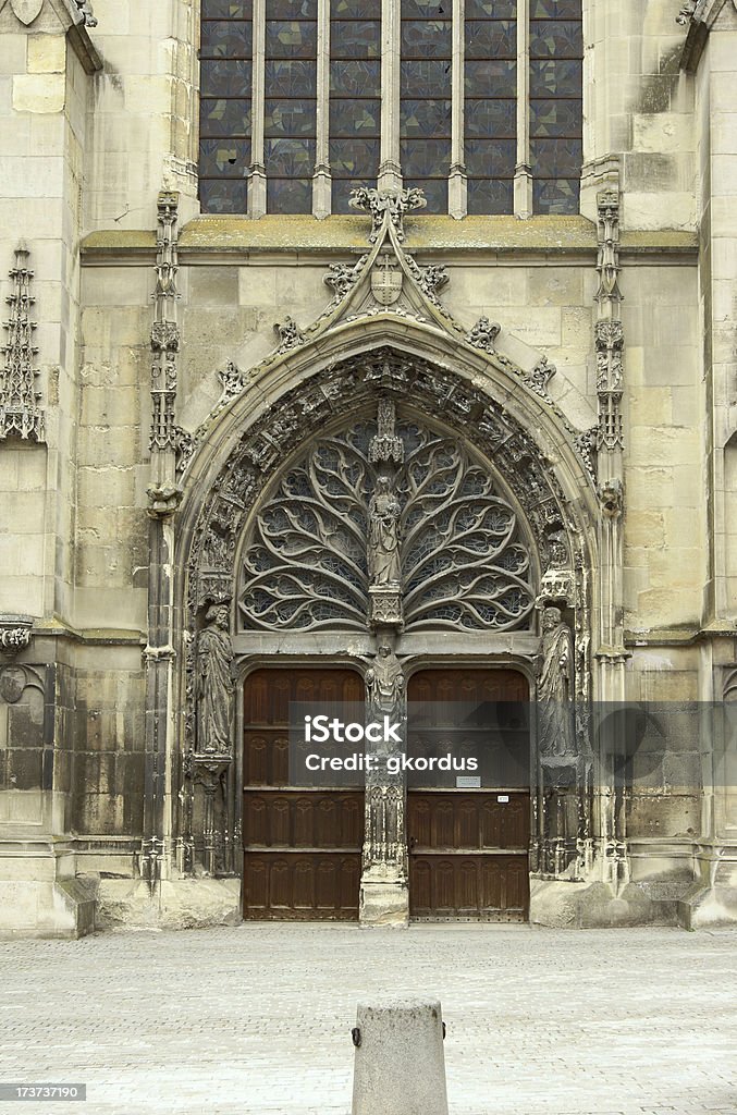 Vor Saint "Remi" Basilika in Reims - Lizenzfrei Architektur Stock-Foto