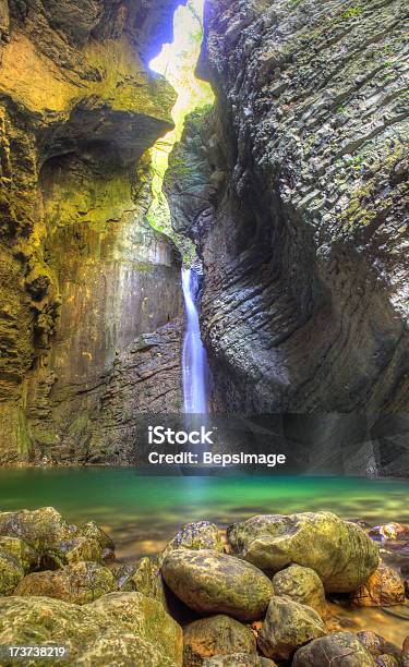 Kozjak Водопад — стоковые фотографии и другие картинки Waterfall Kozjak - Waterfall Kozjak, Без людей, Вертикальный