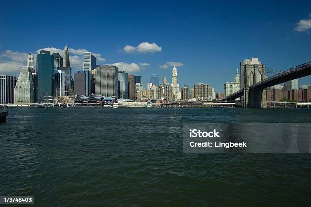 Na Panoramę Nowego Jorku I Most Brookliński - zdjęcia stockowe i więcej obrazów Architektura - Architektura, Battery Park, Bez ludzi