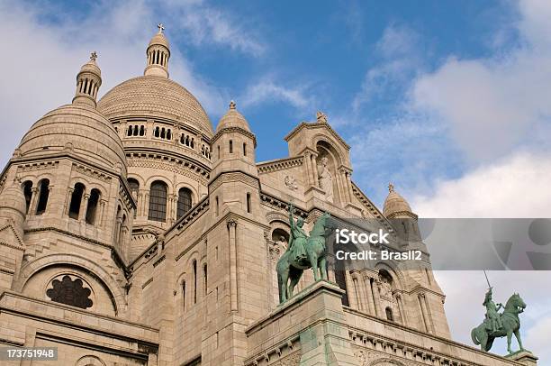 Parigi - Fotografie stock e altre immagini di Ambientazione esterna - Ambientazione esterna, Antico - Vecchio stile, Architettura