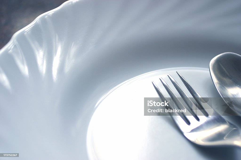 Louças e talheres no prato - Foto de stock de Almoço royalty-free