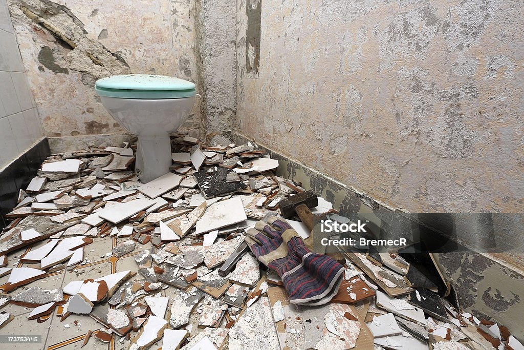 Démoli toilettes - Photo de A l'abandon libre de droits