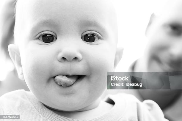Little Cutie - Fotografias de stock e mais imagens de Bebés Meninas - Bebés Meninas, Face Humana, Preto e Branco