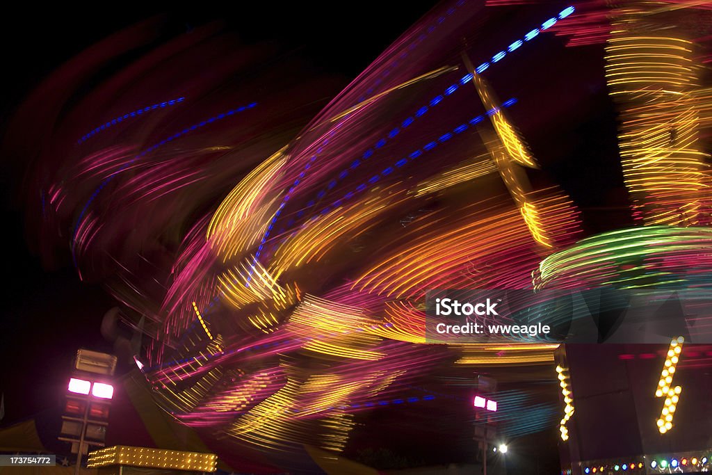 Abstrato luzes noturnas - Foto de stock de Parque de diversões - Evento de entretenimento royalty-free