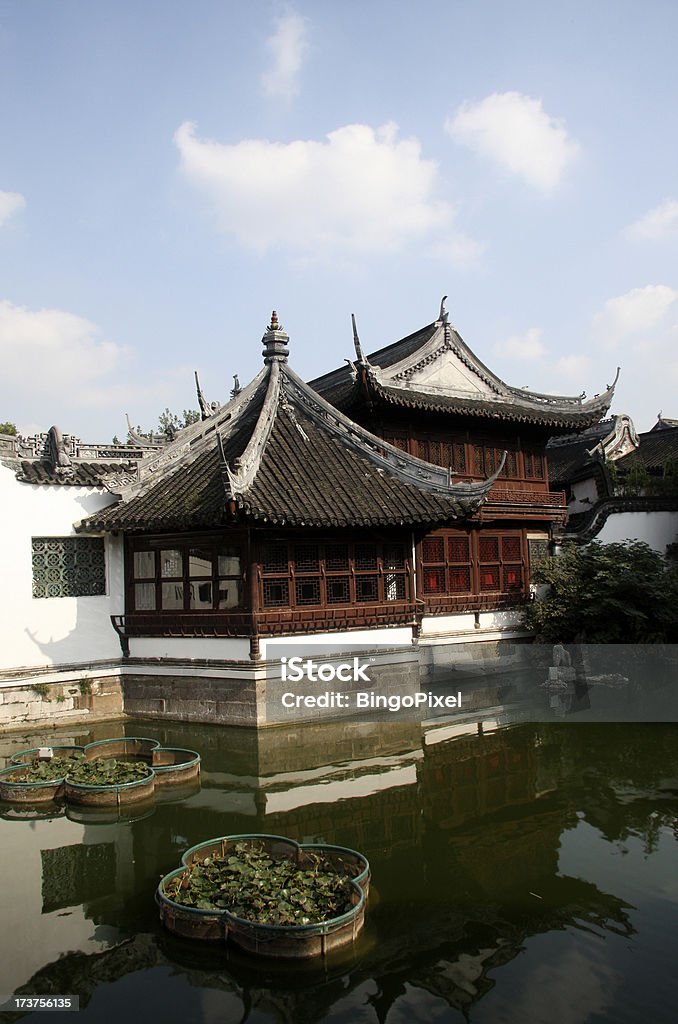 Starożytny Chiński Ogród Yu Yuan - Zbiór zdjęć royalty-free (Architektura)