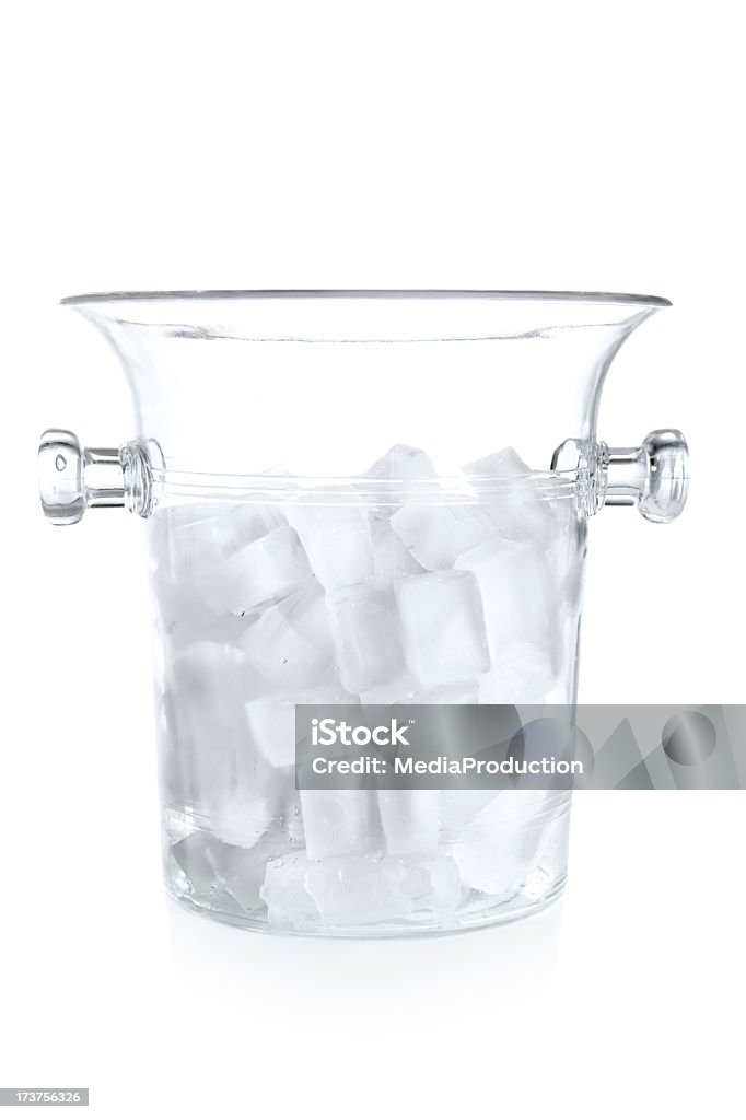 ведро льда - Стоковые фото Ведёрко со льдом роялти-фри