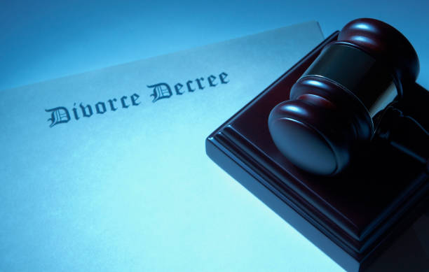 istock Gavel With Blank Divorce Decree 173756434