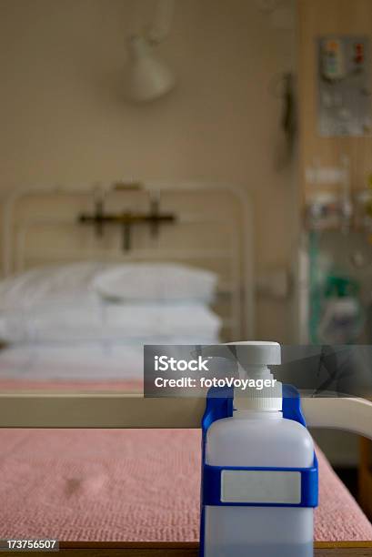 Foto de Hospital De Higiene e mais fotos de stock de Clínica de Repouso - Clínica de Repouso, Higiene, Anti-higiênico