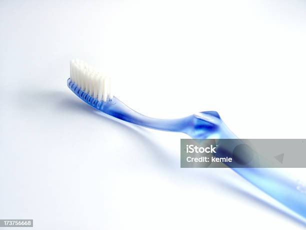 Blaue Zahnbürste Stockfoto und mehr Bilder von Ausgebleicht - Ausgebleicht, Bathroom, Blau