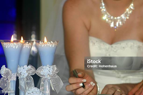 Boda Los Nervios Foto de stock y más banco de imágenes de Anillo - Joya - Anillo - Joya, Autoridad, Blanco - Color