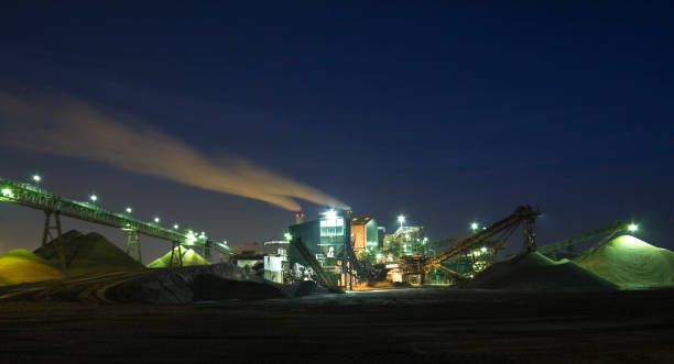 istock Gravel plant at night 173759245